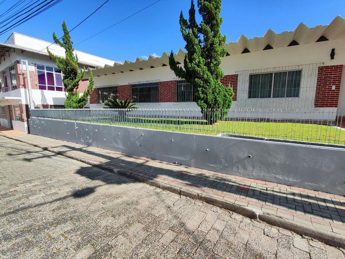 Villa Bilac 06 - Amplo Studio Proximo A Vila Germanica Blumenau Exteriör bild